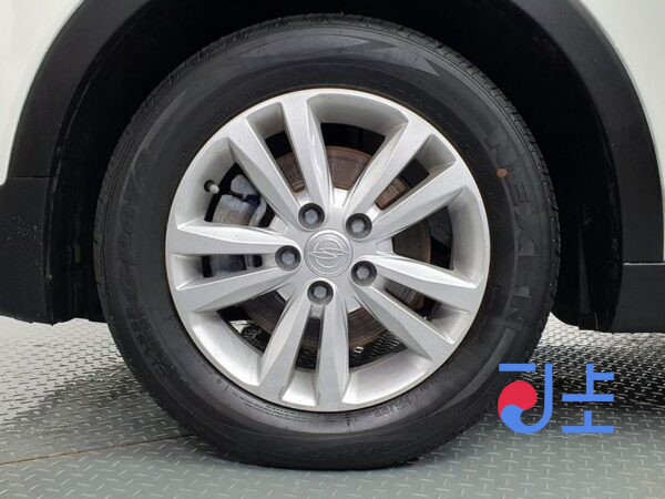 SsangYong Tivoli white - KPBXH3AR1GP086978 - Image 5