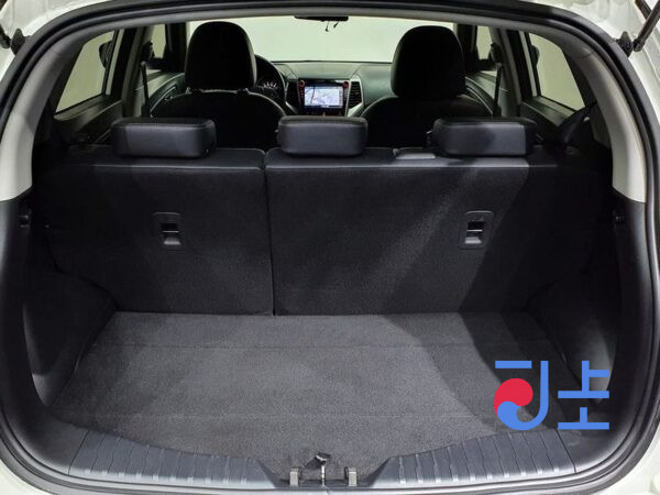 SsangYong Tivoli white - KPBXH3AR1GP086978 - Image 20