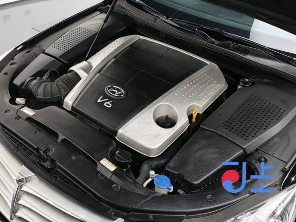 Hyundai Genesis black - KMHGB41AP8U004053 - Image 6