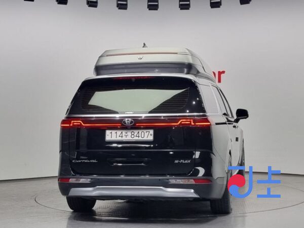 Kia Carnival black - KNANE813BMS106221 - Image 4