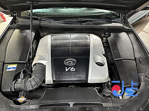 Hyundai Genesis black - KMHGB41EBBU129991 - Image 6