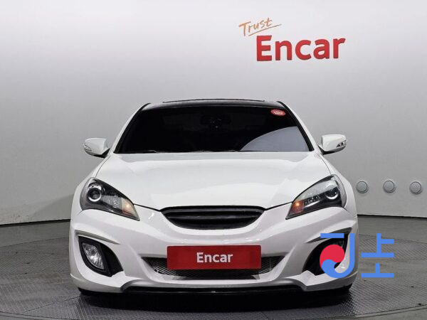 Hyundai Genesis white - KMHHW61HBAU013448 - Image 3