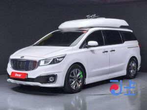 Kia Carnival white - KNAME81ABHS248658