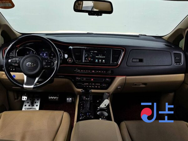 Kia Carnival white - KNHMF37ABGS091224 - Image 7