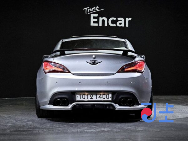 Hyundai Genesis grey - KMHHT61DP9U009768 - Image 4