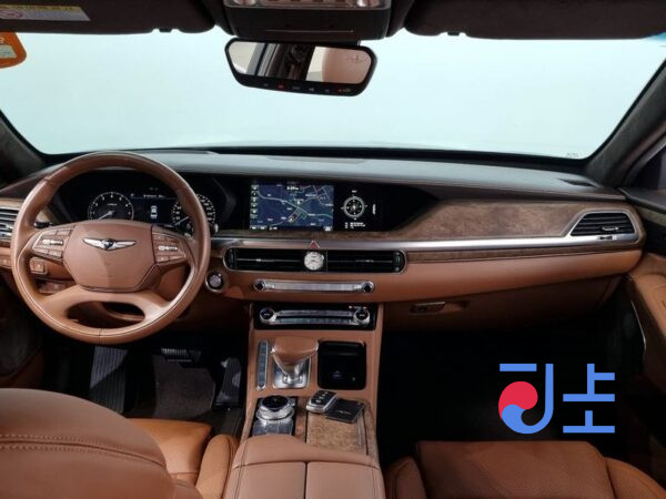 Genesis G90 black - KMHG341DDKU059700 - Image 7