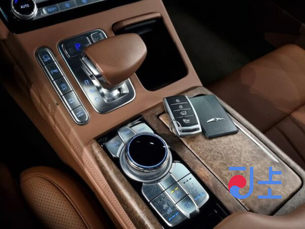 Genesis G90 black - KMHG341DDKU059700 - Image 9