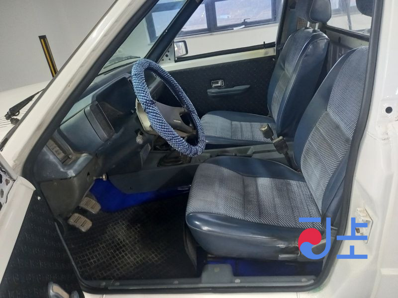 Hyundai Pony white - KMHPB21EPHU034167 - Image 6