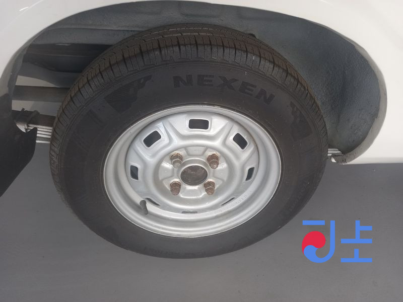Hyundai Pony white - KMHPB21EPHU034167 - Image 19