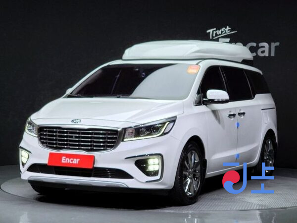 Kia Carnival white - KNAME811BKS547275