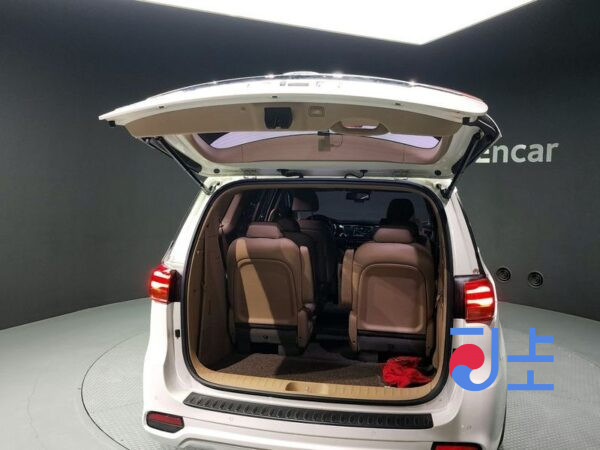 Kia Carnival white - KNAME811BKS547275 - Image 20