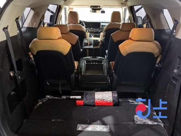 Kia Carnival silver - KNHNB37BBMS007783 - Image 20
