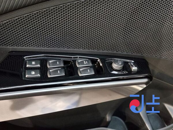 SsangYong Tivoli white - KPBXH3AT1LP313122 - Image 19
