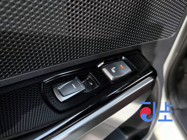 SsangYong Tivoli white - KPBXH3AT1LP313122 - Image 20