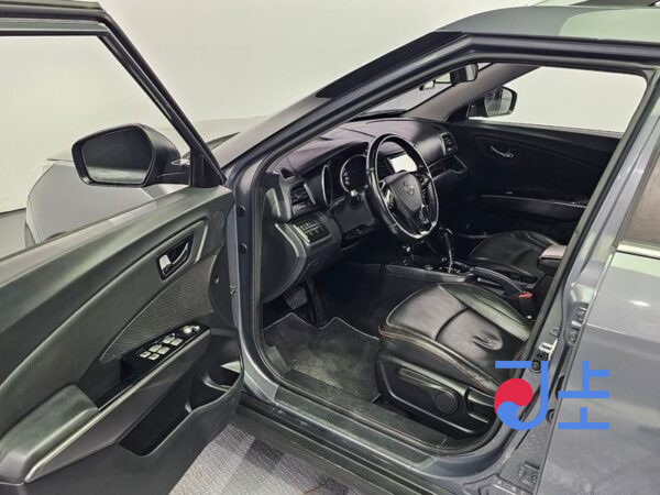 SsangYong Tivoli grey - KPBXL3AP1JP213598 - Image 18