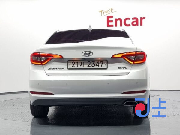 Hyundai Sonata white - KMHE341CBFA097967 - Image 4