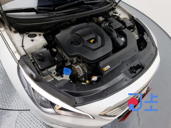 Hyundai Sonata white - KMHE341CBFA097967 - Image 6