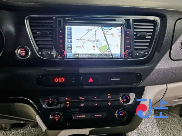 Kia Carnival black - KNANB81ABJS416407 - Image 14