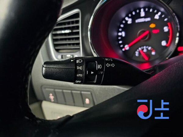 Kia Carnival black - KNANB81ABJS416407 - Image 16