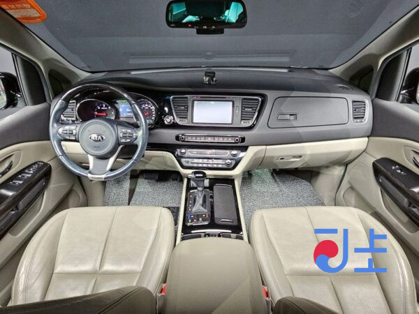 Kia Carnival black - KNAMB81ABGS107213 - Image 7