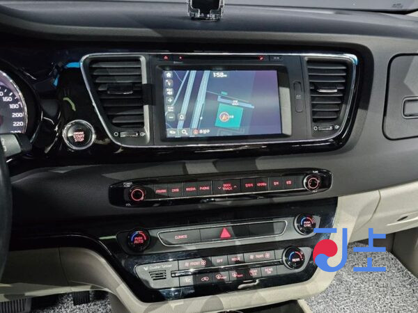 Kia Carnival black - KNAMB81ABGS107213 - Image 15
