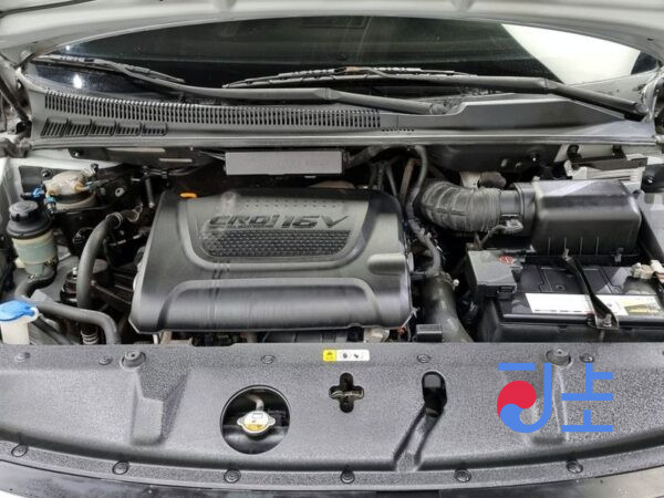 Kia Carnival silver - KNAMN816BES565186 - Image 6
