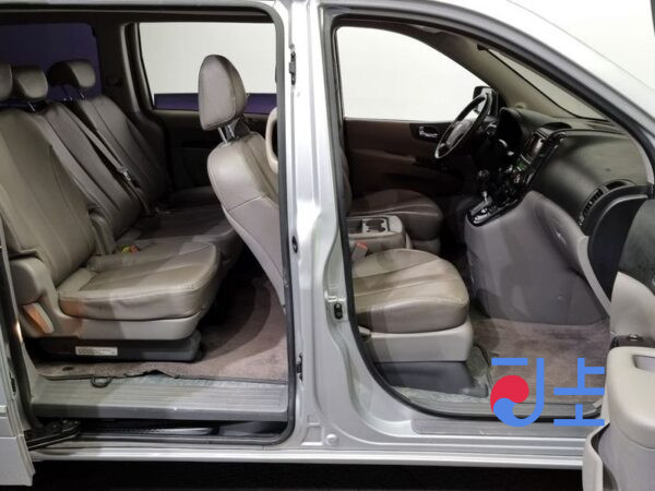 Kia Carnival silver - KNAMN816BES565186 - Image 12
