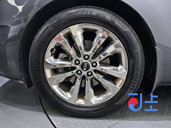 Kia Carnival grey - KNAME81ABFS076005 - Image 5