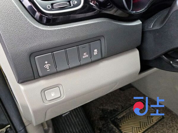 Kia Carnival grey - KNAME81ABFS076005 - Image 14