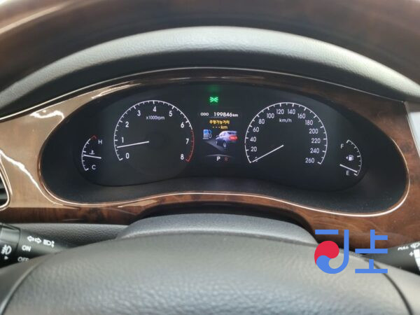 Hyundai Genesis black - KMHGB41ABBU138035 - Image 8