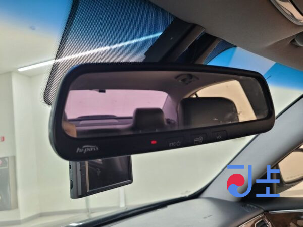 Hyundai Genesis black - KMHGB41ABBU138035 - Image 14
