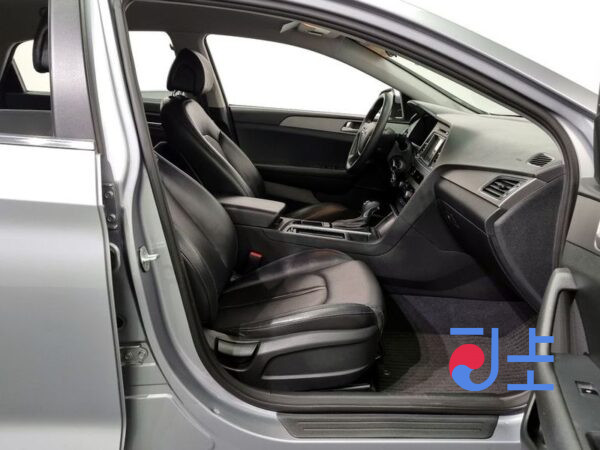 Hyundai Sonata silver - KMHE341DBFA013016 - Image 10