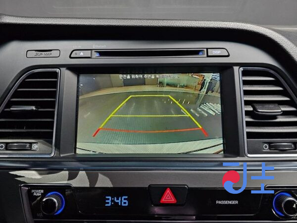 Hyundai Sonata white - KMHE341DBFA037364 - Image 13