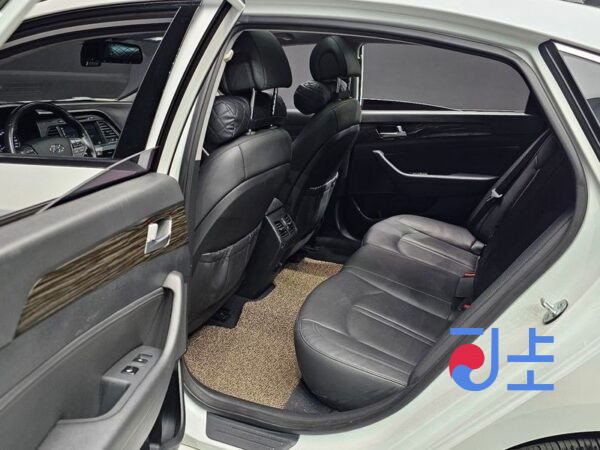 Hyundai Sonata white - KMHE341DBFA037364 - Image 19