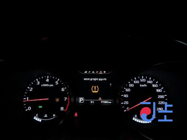 Kia Carnival black - KNAME811BJS352469 - Image 9