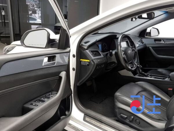 Hyundai Sonata white - KMHE5411BGA018392 - Image 11