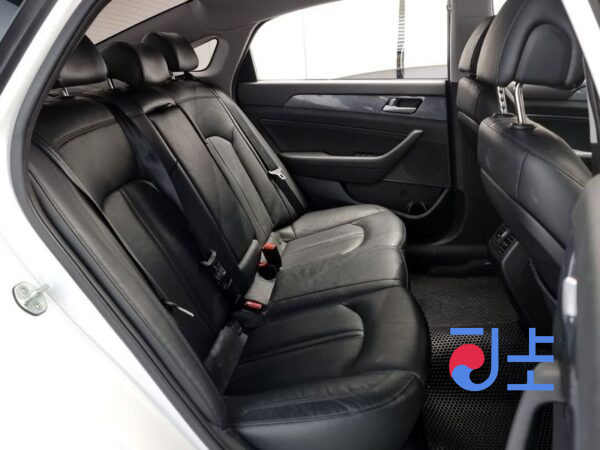 Hyundai Sonata white - KMHE5411BGA018392 - Image 12