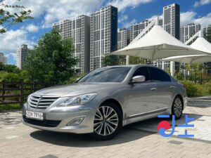 Hyundai Genesis grey - KMHGA41BBDU205798