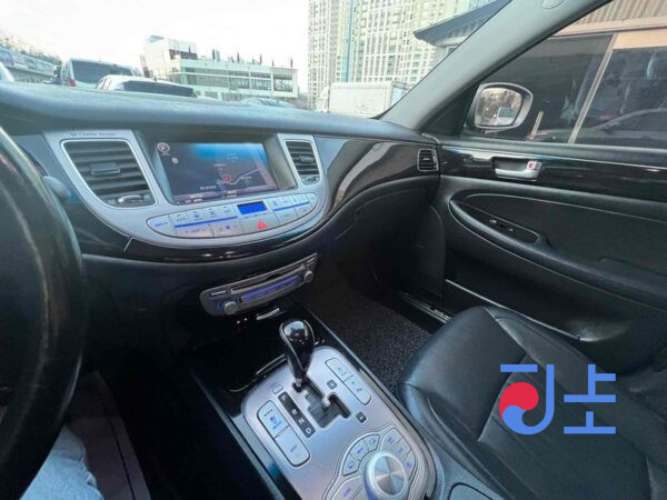 Hyundai Genesis grey - KMHGA41BBDU205798 - Image 19
