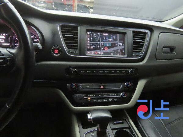 Kia Carnival black - KNHMF37ABJS437810 - Image 11