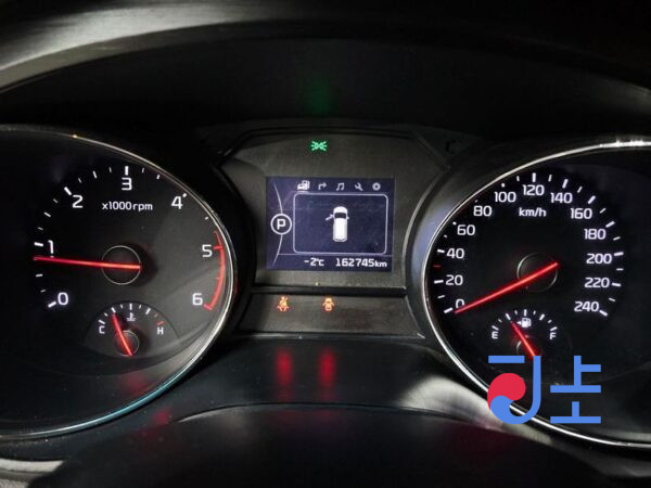 Kia Carnival white - KNAMB81ABJS376833 - Image 8