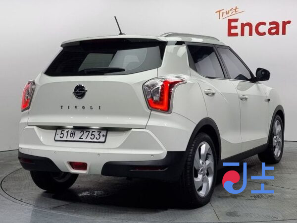 SsangYong Tivoli white - KPBXH3AR1FP017772 - Image 2