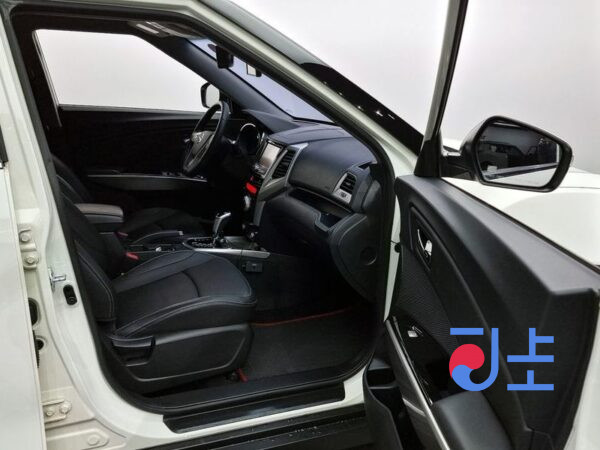 SsangYong Tivoli white - KPBXH3AR1FP017772 - Image 11