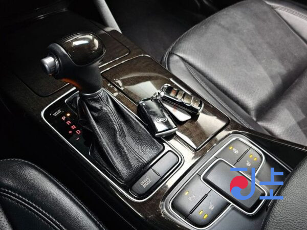 Kia K7 black - KNALL415BDA116087 - Image 9