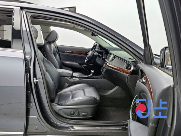 Kia K7 grey - KNALD418BGA026995 - Image 11