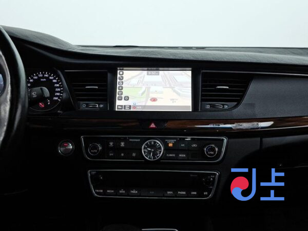 Kia K7 grey - KNALD418BGA026995 - Image 14