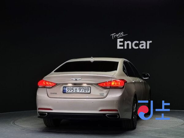 Hyundai Genesis white - KMHGL41DDFU021261 - Image 4