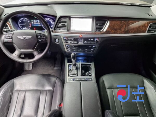 Hyundai Genesis white - KMHGL41DDFU021261 - Image 7
