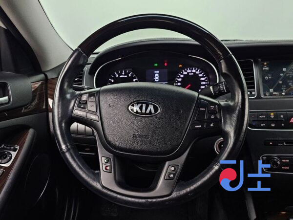 Kia K7 white - KNALM415BFA194510 - Image 12