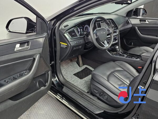 Hyundai Sonata black - KMHE3413BJA069268 - Image 12